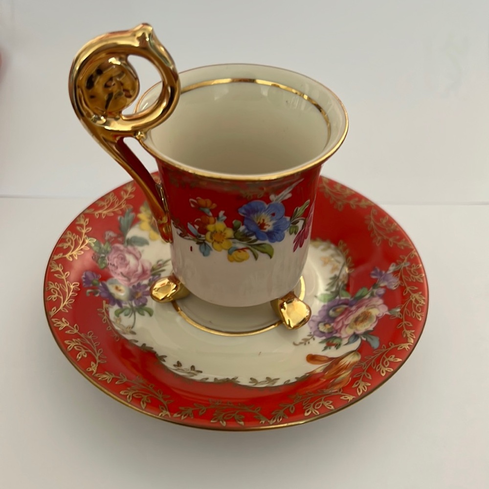 Vintage  demi tasse cup and saucer Bavaria Germany Waldershof